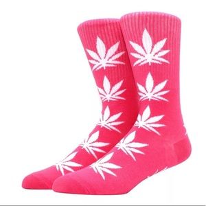 Woman leaf socks ⭐️🌸